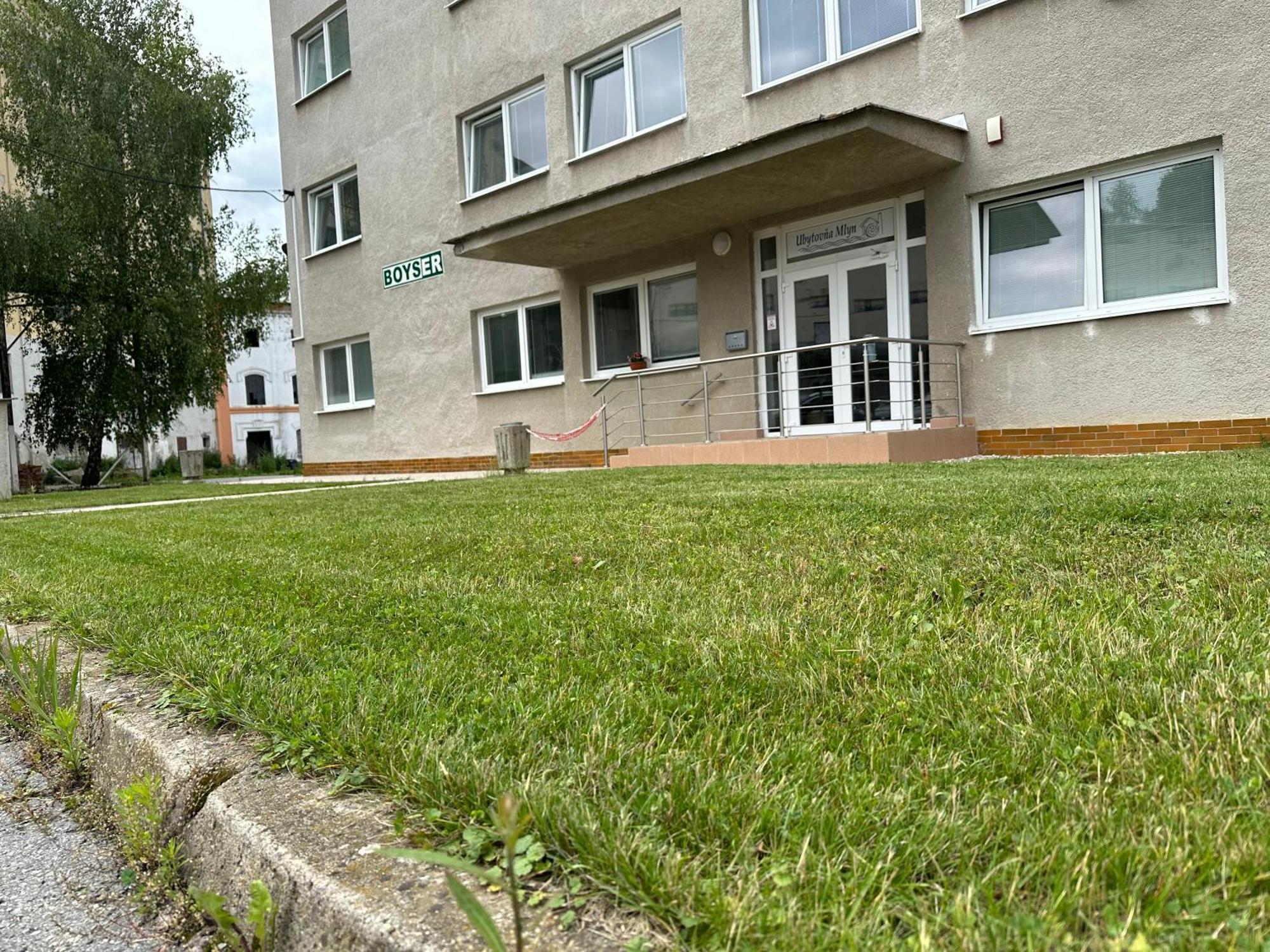 Ubytovna Mlyn Veľký Šariš Екстериор снимка